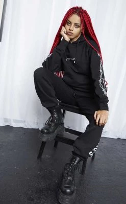 Budget π Mary Wyatt Cold Heart Pullover Hoodie β€οΈ 8 Budget π Mary Wyatt Cold Heart Pullover Hoodie β€οΈ -Gothic-clothing Shop Cold Heart Pullover Hoodie Mary Wyatt 4 650x