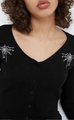 Promo βοΈ Mary Wyatt Cynthia Ribbed Long Sleeve Cardigan π€© 7 Promo βοΈ Mary Wyatt Cynthia Ribbed Long Sleeve Cardigan π€© -Gothic-clothing Shop Cynthia Ribbed Long Sleeve Cardigan Mary Wyatt 4 650x